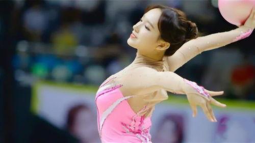 程潇艺术体操视频,灵动舞动，展现青春活力