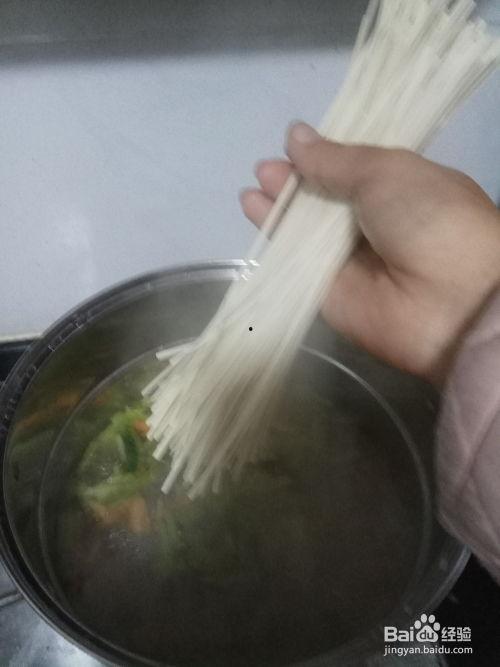 家常拉面的做法视频,简单易学，美味可口