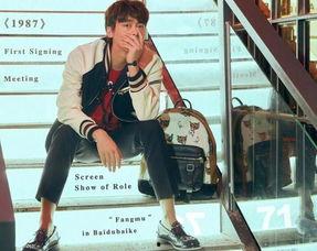 李易峰吻赵丽颖真视频,真视频引发网友热议